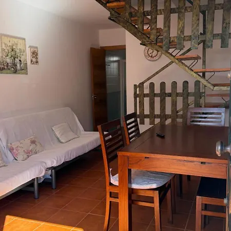 Holiday home Duplex Tras Regla *